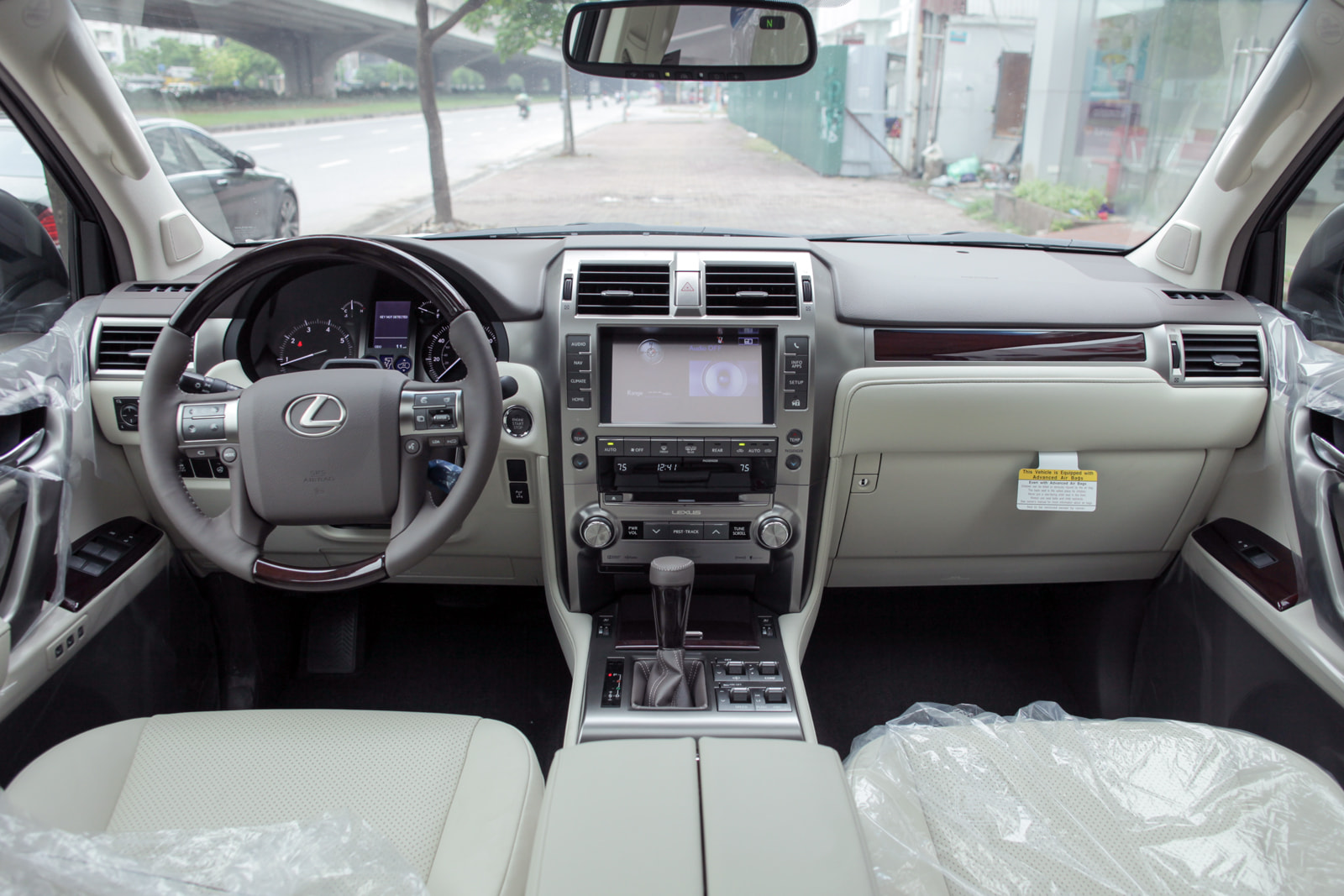 gia-xe-lexus-gx-460-tinbanxe-6-tinbanxe.png