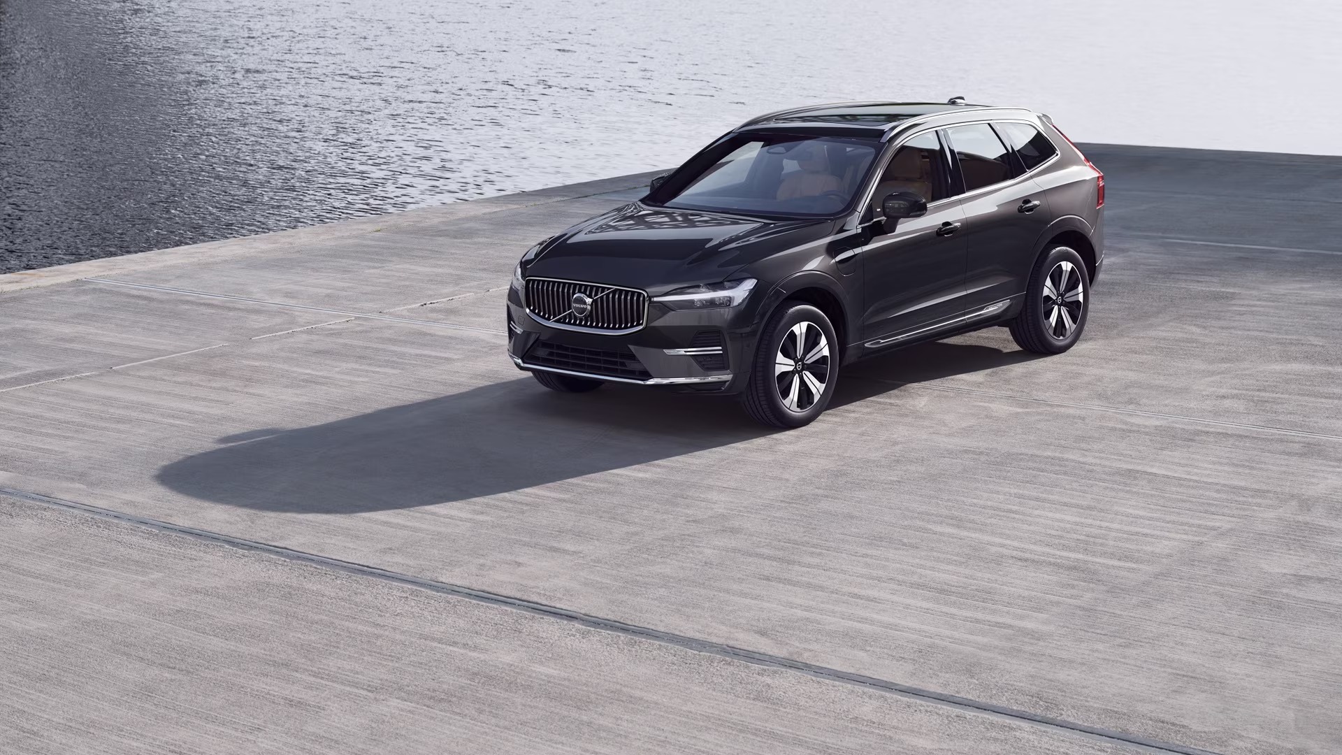 volvo-xc60-mau-xam-tinbanxe.png