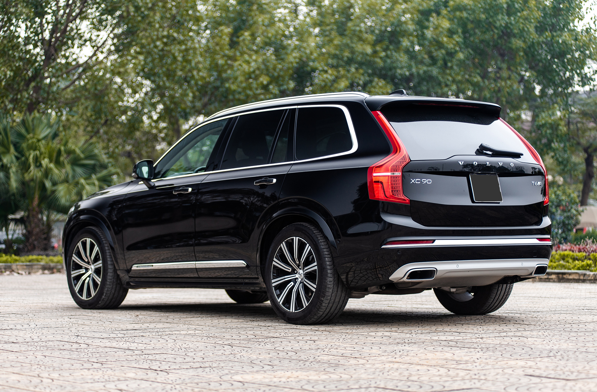 gia-xe-volvo-xc90-tinbanxe-4.png