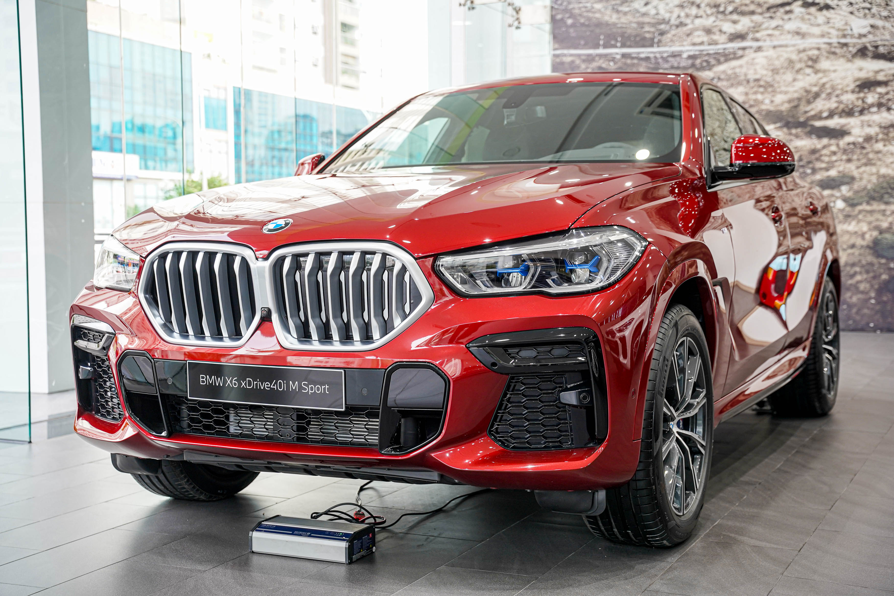 bmw-x6-mau-do-tinbanxe.png