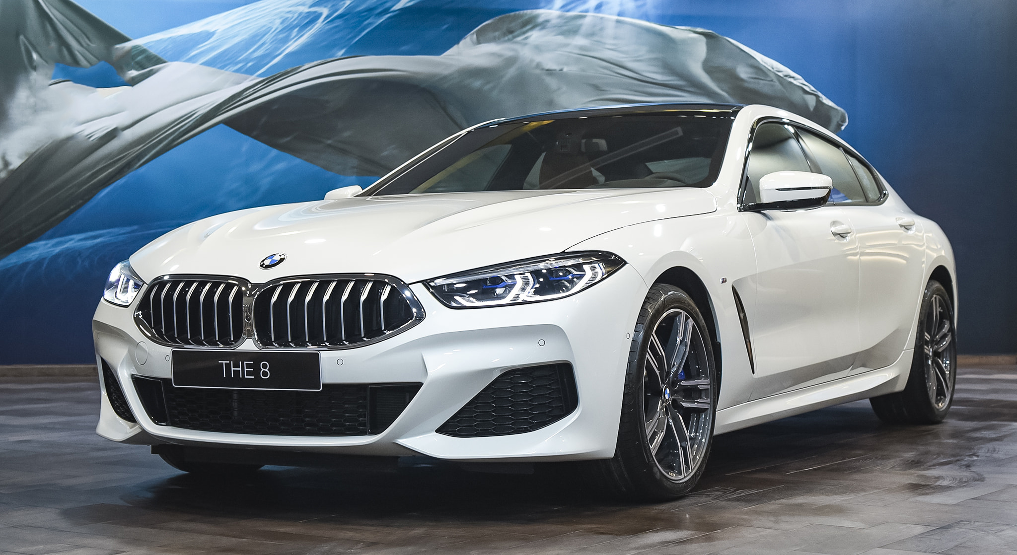 gia-xe-bmw-840i-gran-coupe-tinbanxe-2-tinbanxe.png