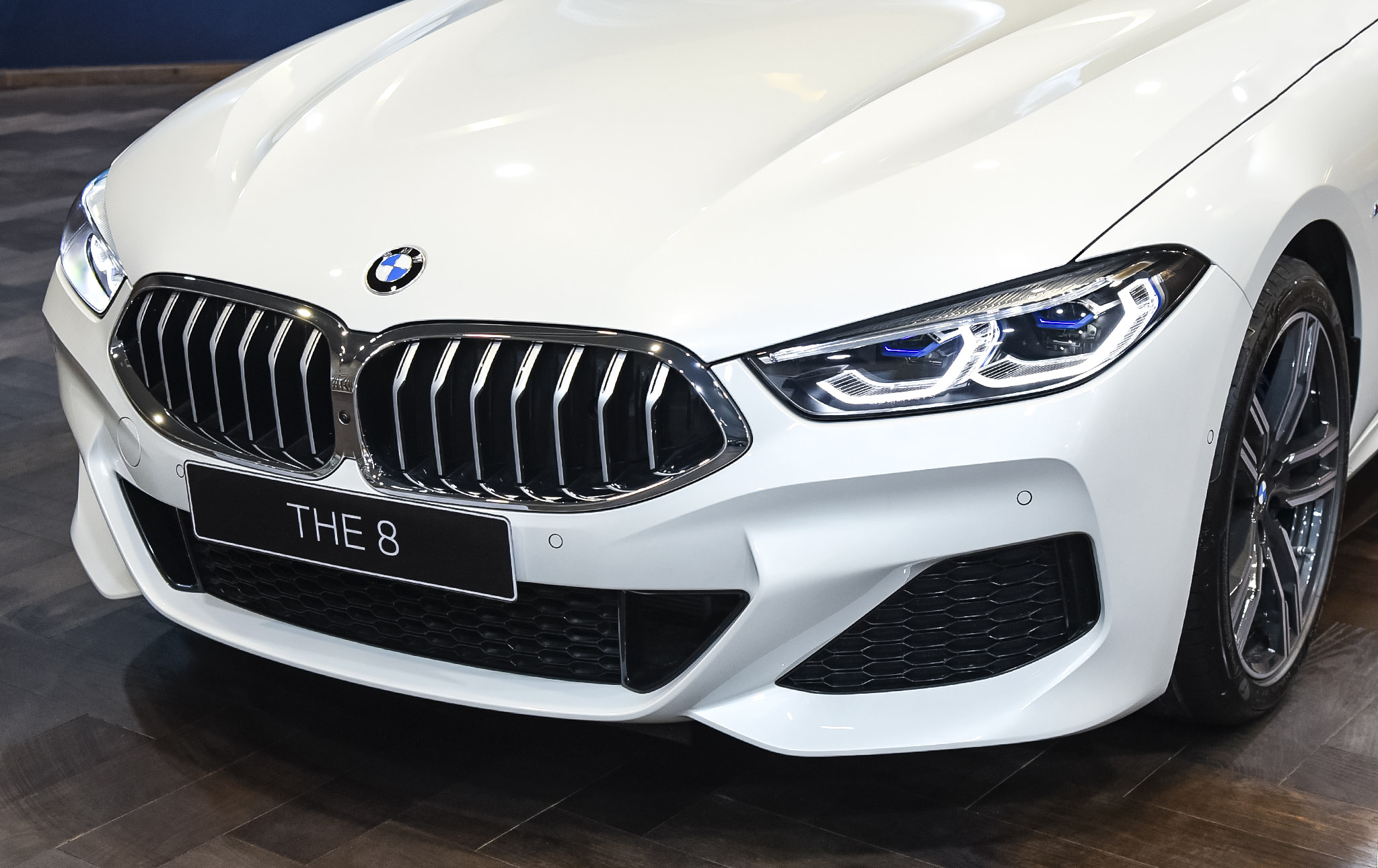 gia-xe-bmw-840i-gran-coupe-tinbanxe-7-tinbanxe.png