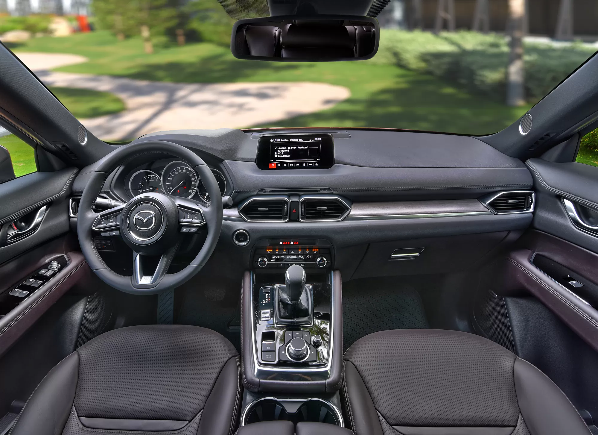 Nội thất Mazda CX 8