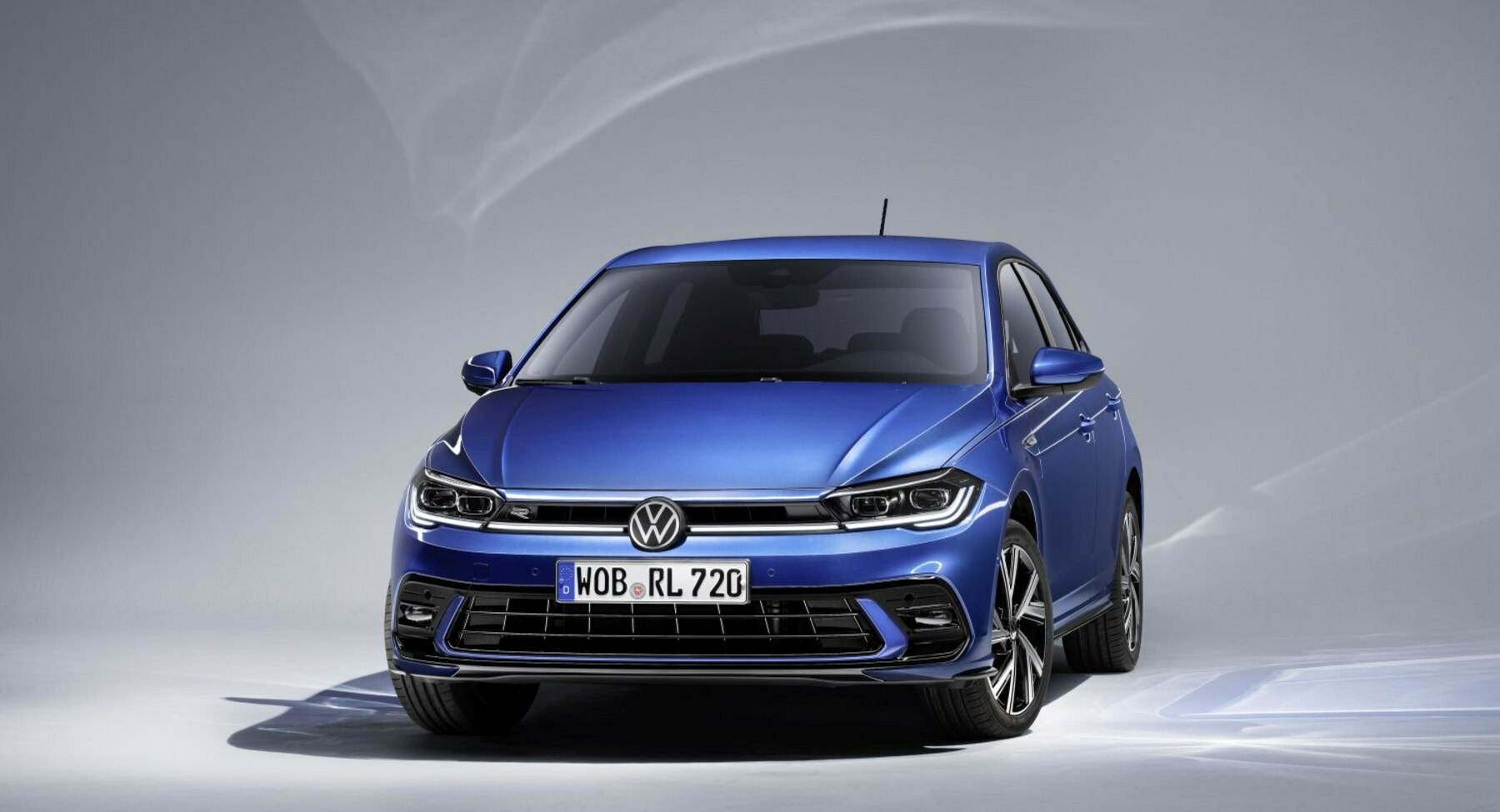 gia-xe-volkswagen-polo-tinbanxe-3.png