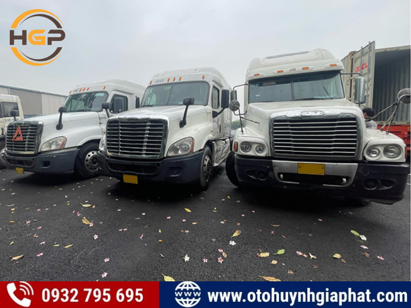 Thanh lý xe đầu kéo Mỹ Freightliner Cascadia 455Hp đời 2010 cũ