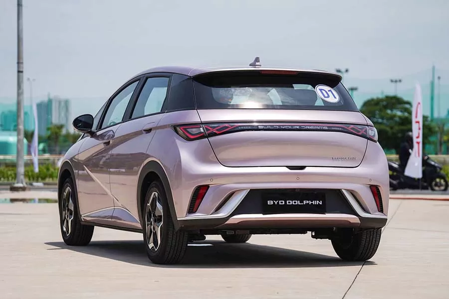 duoi-xe-byd-dolphin-tinbanxe-tinbanxe.png