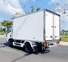Bán xe tải Isuzu QKR230 thùng đông lạnh