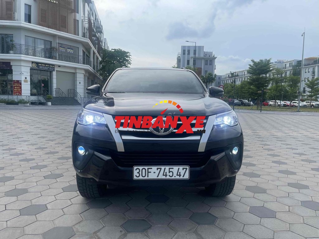 Toyota Fortuner 2019 2.4G 4x2 MT nhập khẩu máy dâu