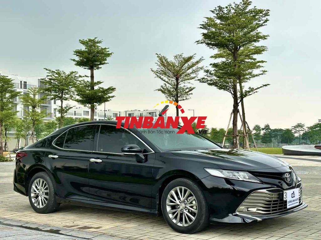 Bán Toyota Camry 2019 2.0G Đen Đẹp Giá Tốt