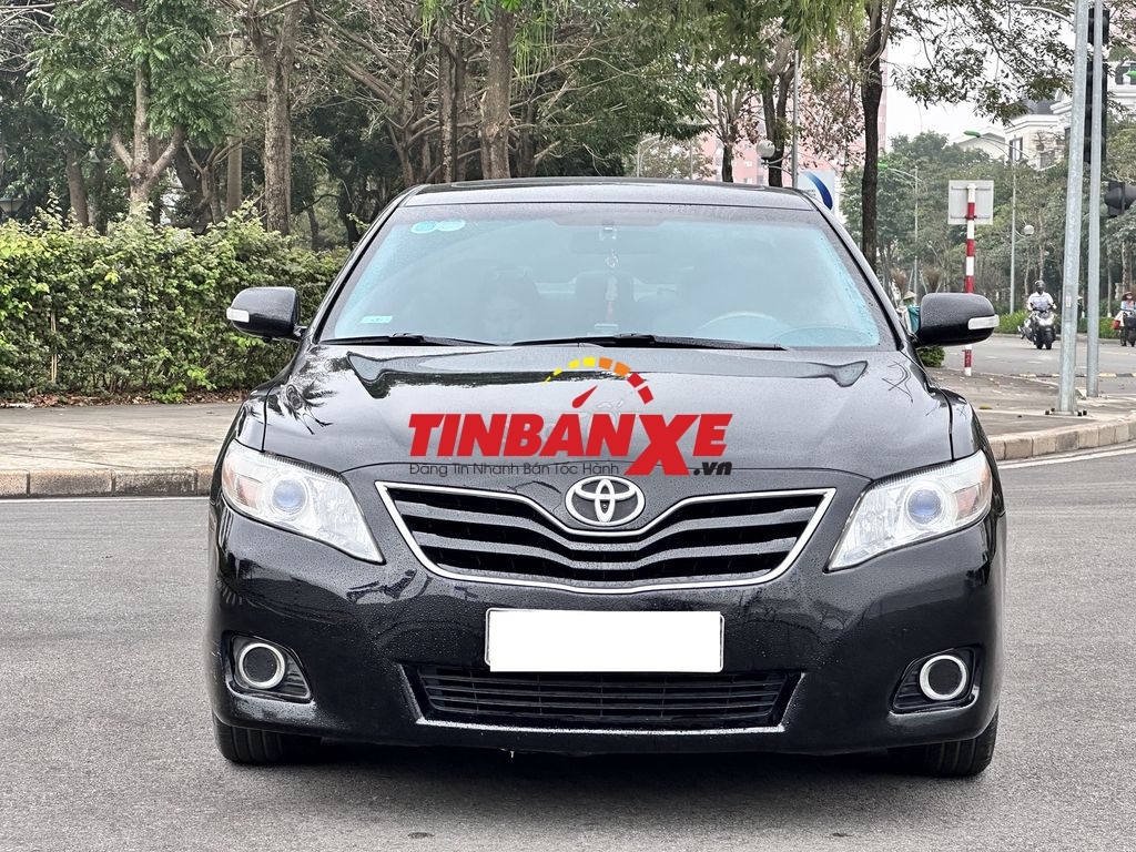 Toyota Camry LE 2.5 2010 ĐKLĐ 2011