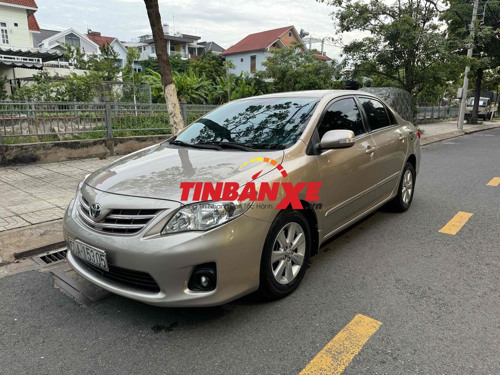 Toyota Corolla Altis 2016 1.8G CVT - 90000 km