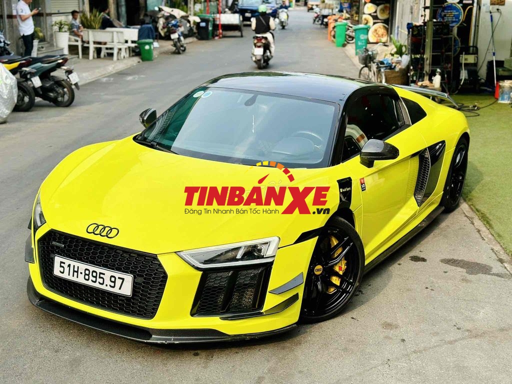 xe Audi R8 Model 2015