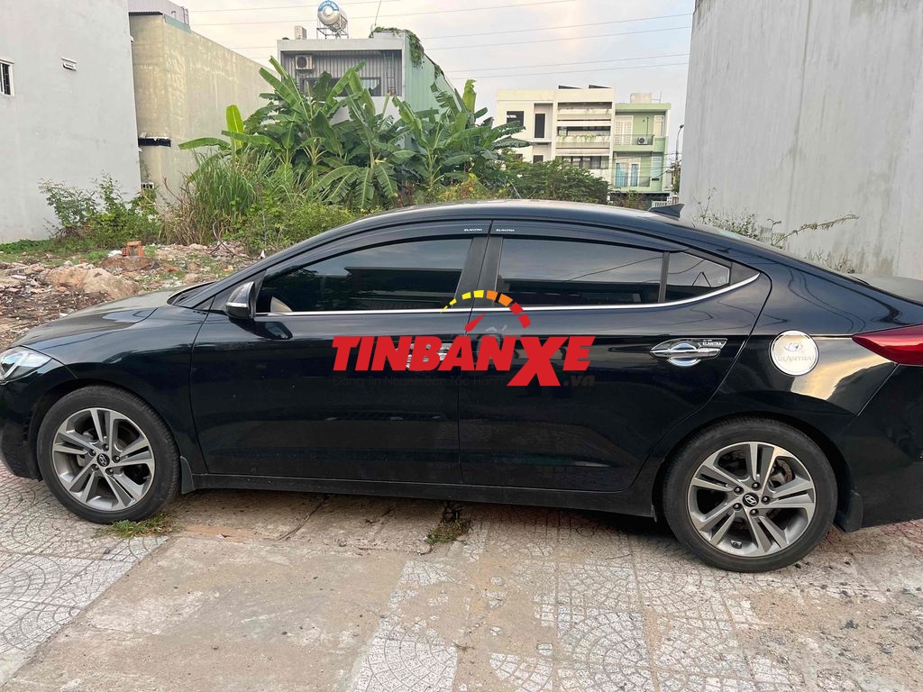 Hyundai Elantra 2018 2.0 AT - 110000 km