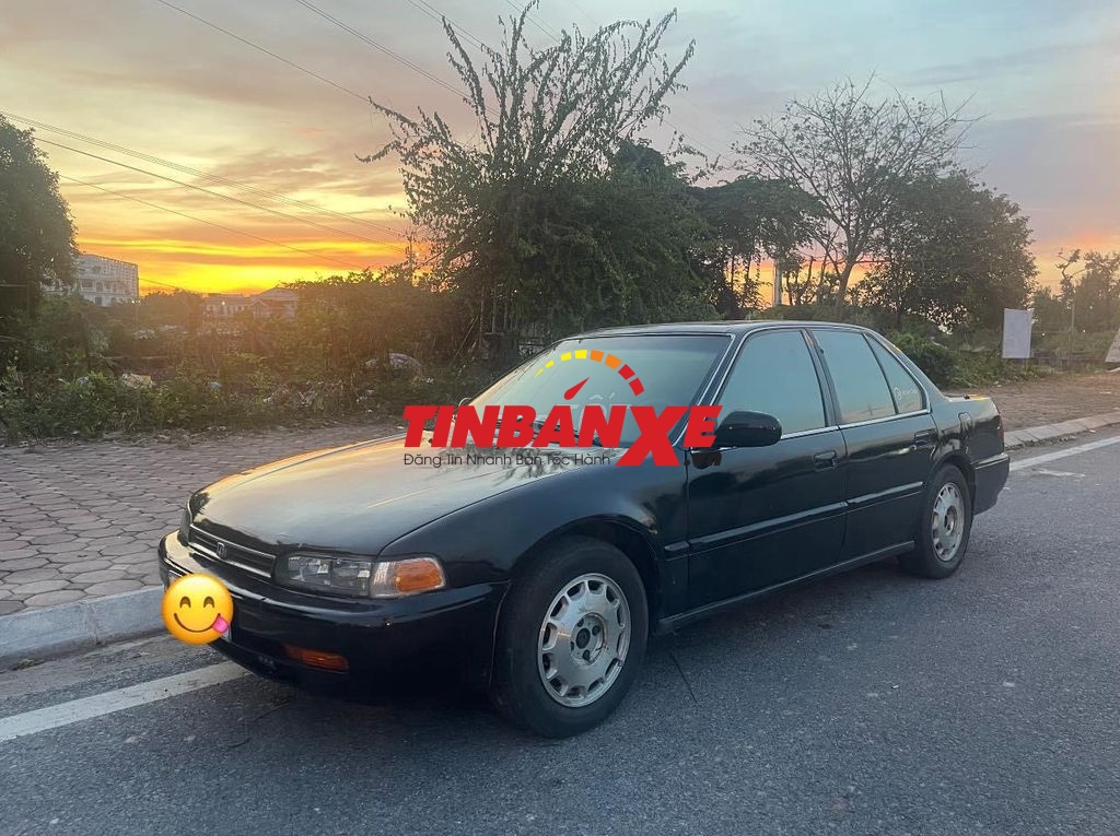 Honda Accord 1992 2.2 MT - 300000 km