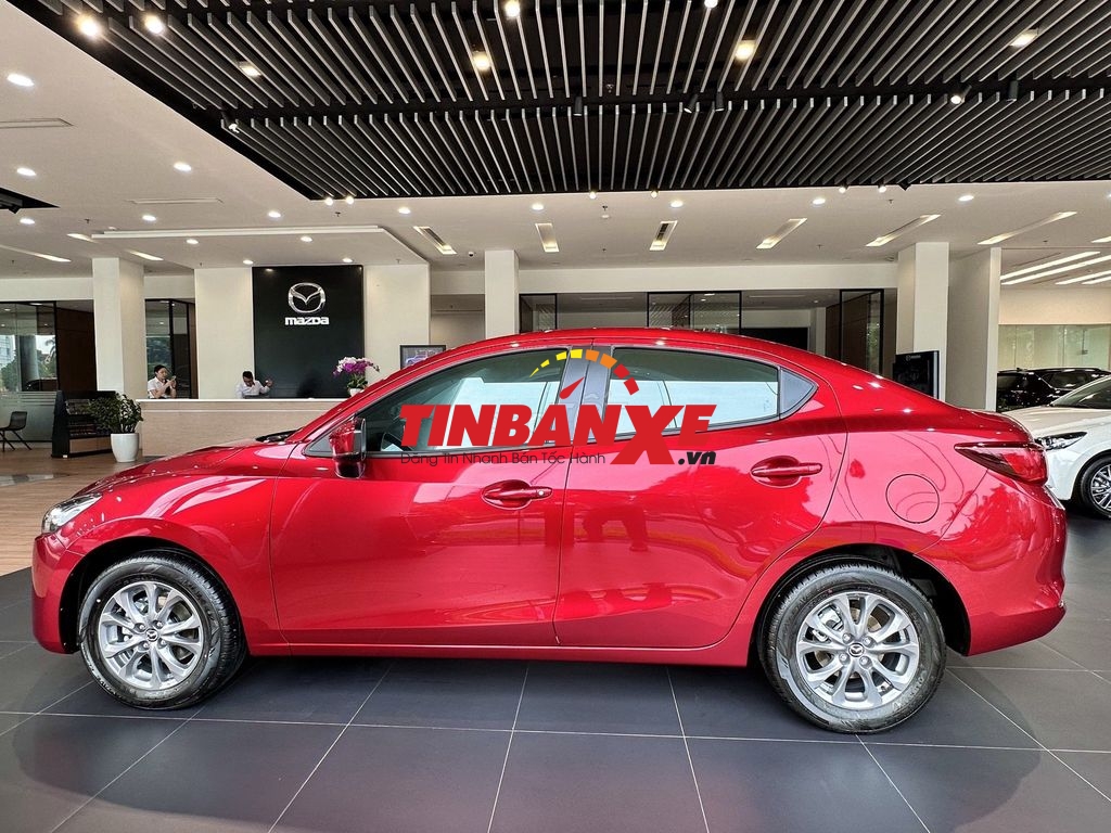 MAZDA 2 - NHẬP KHẨU TỪ THAILAND