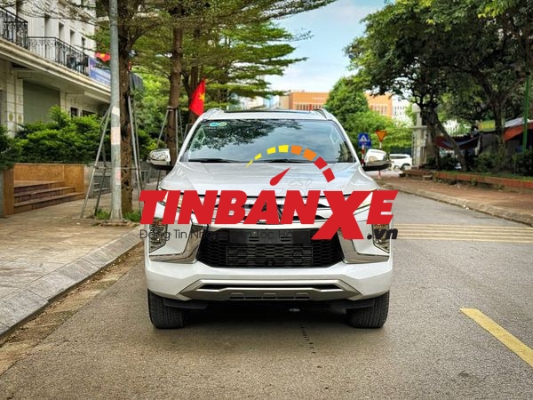 Bán xe Pajero Sport, phiên bản 2.4D 4x4 AT