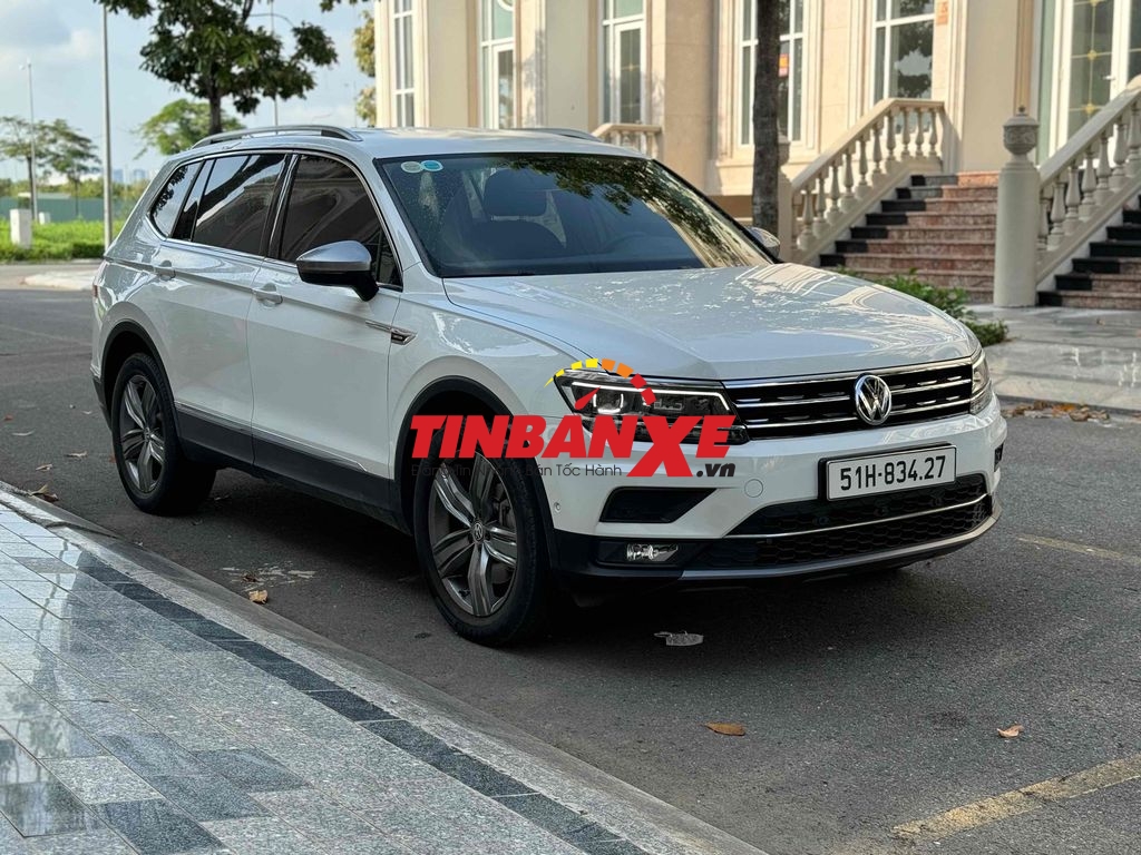 Wolkswagen Tiguan 2019 xe đi 5 vạn siêu đẹp