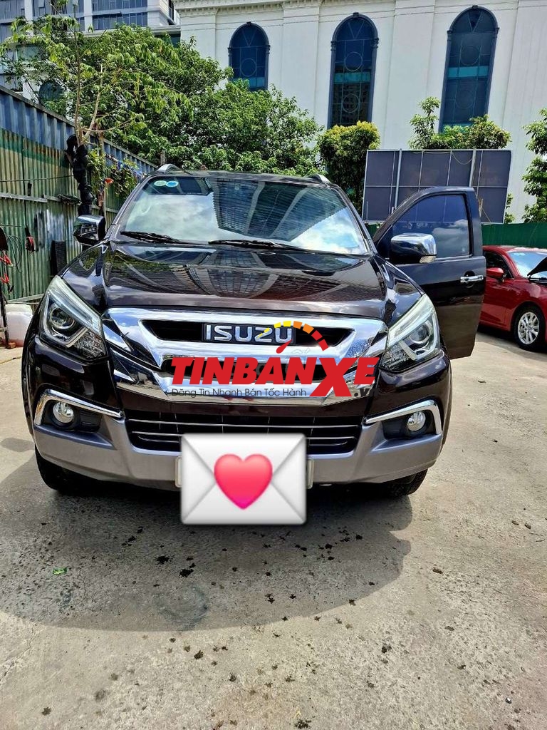 Isuzu Mu X 2019 1.9 màu nâu