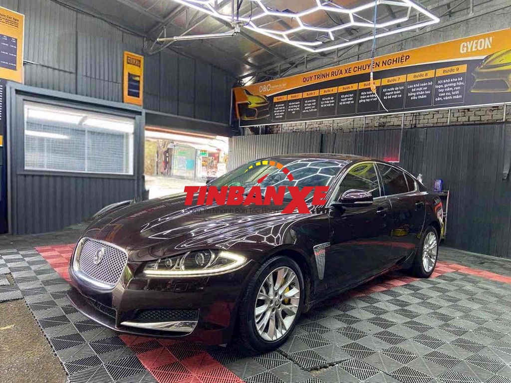 Jaguar XF 2015 -