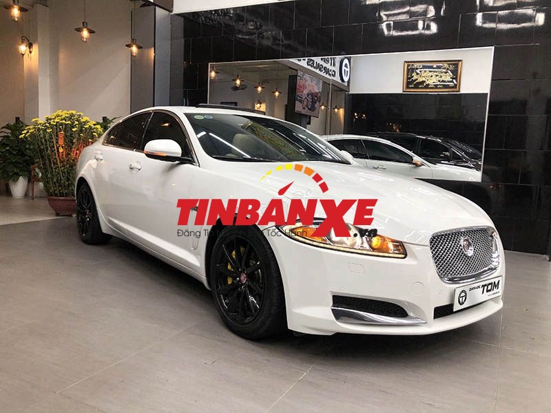 Jaguar XF 2014 cần số xoay thụt thò nhập Anh đầm