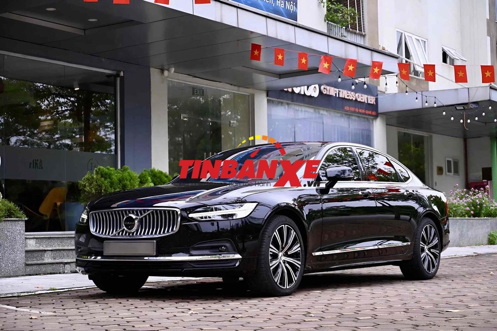 Volvo S90L siêu lướt 1.200km như xe mới