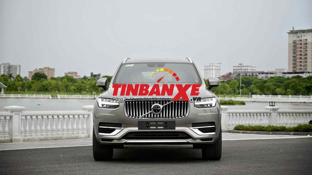 Volvo XC90 bản xăng lai điện 2021 - 26000 km