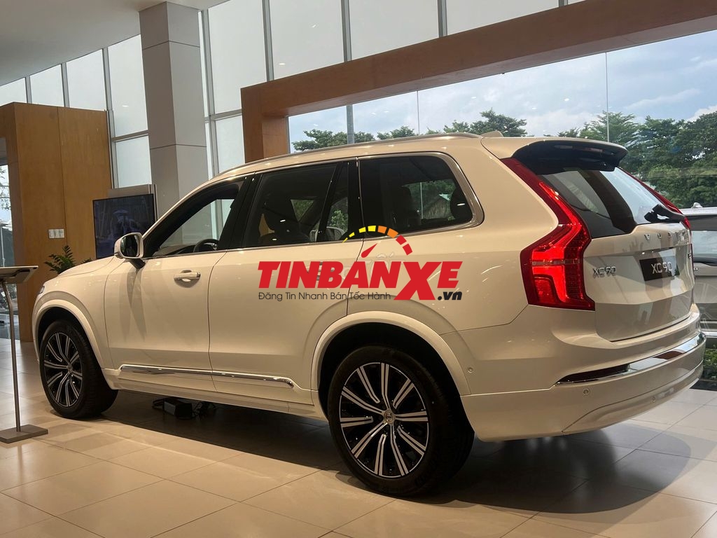 Volvo XC90 2022 Mới 100% Giá Sốc Chỉ 1 Xe