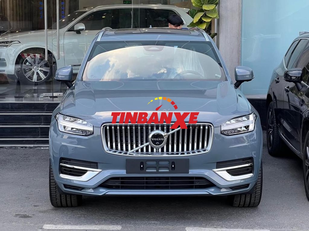 Volvo XC90 T8 Recharge Ultimate, nhập Thụy Điển