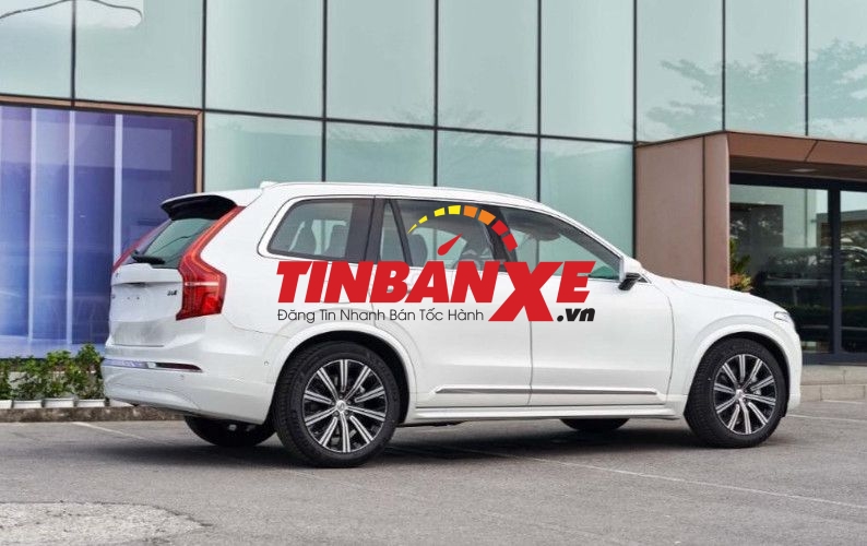 Xe Volvo XC90 Ultimate B6 AWD 2023