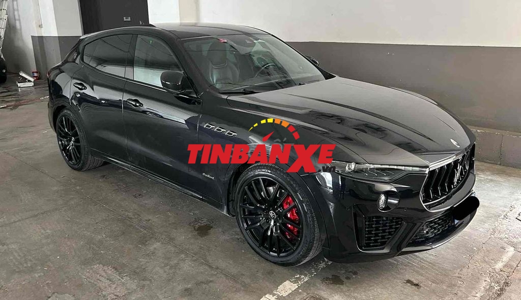 Maserati Levante Gransport 2020 - 10.500 km