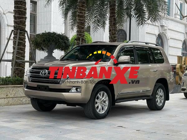 LandCruiser VX sản xuất 2016