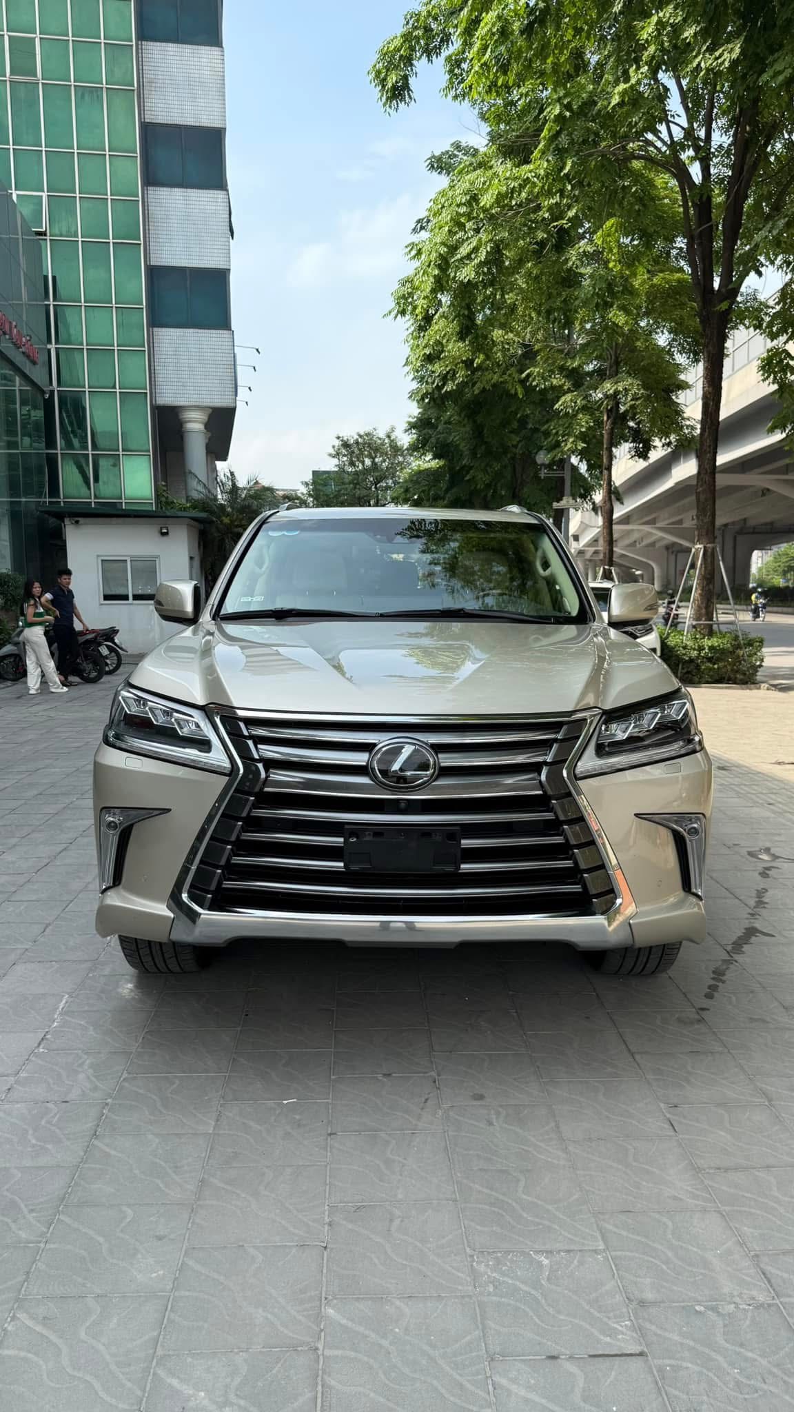 Bán Lexus LX570 nhập Mỹ, Model 2019, mới 99%.