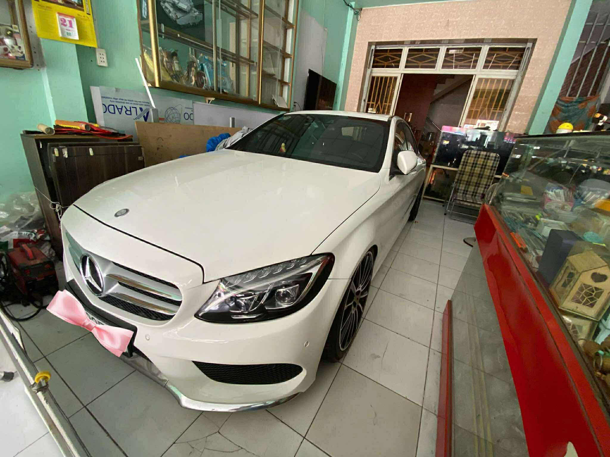 Gợi ý: Cần bán xe Mercedes Benz C300 2017