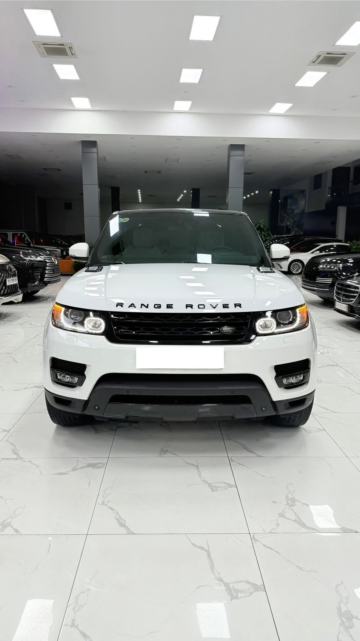 Range Rover Sport HSE 3.0 sản xuất 2014. Giá siêu rẻ.