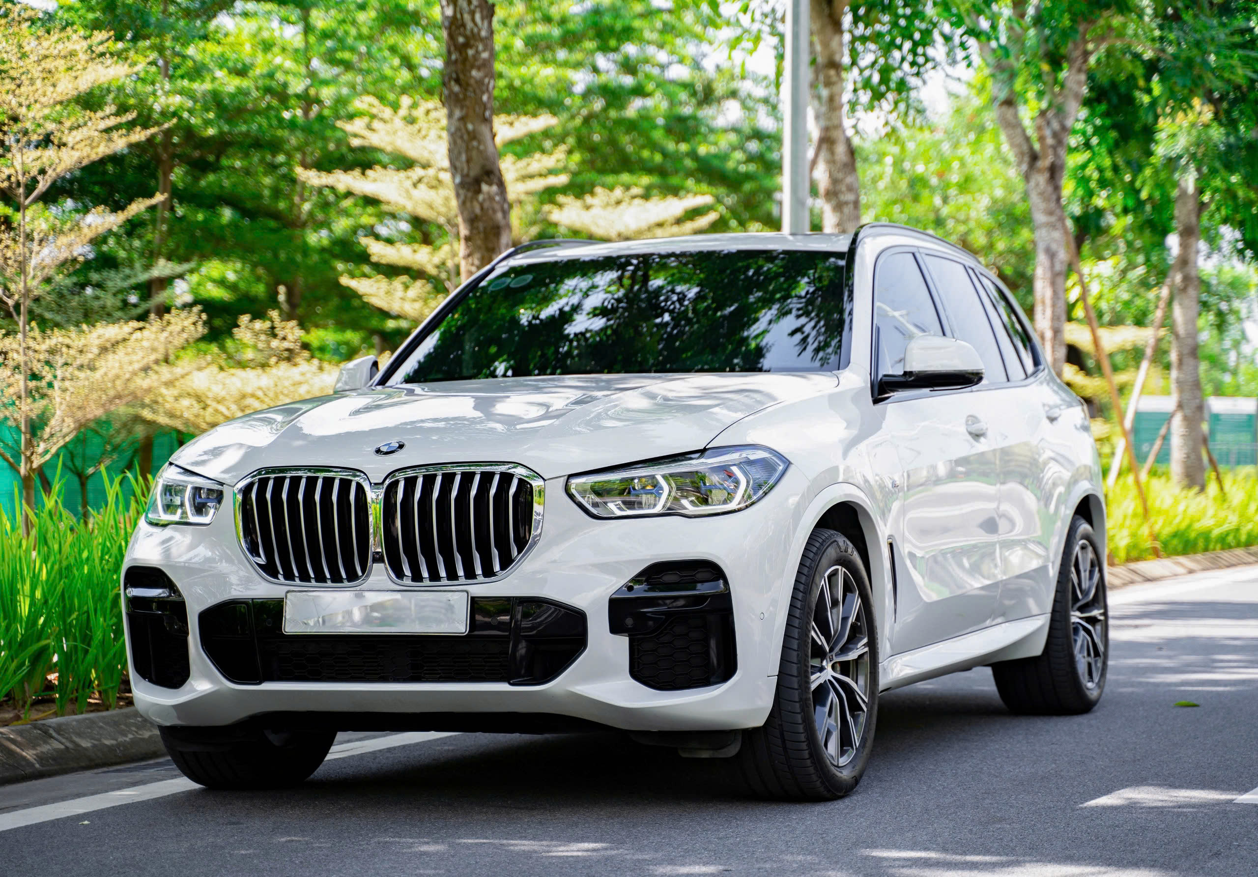 BMW X5 tiết kiệm tiền tỉ