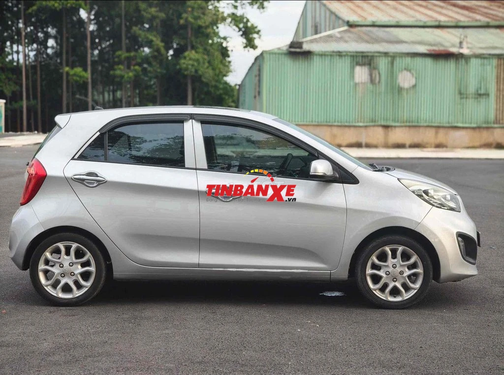 Kia Picanto 2013 S bản full cửa sổ trời hàng hiếm