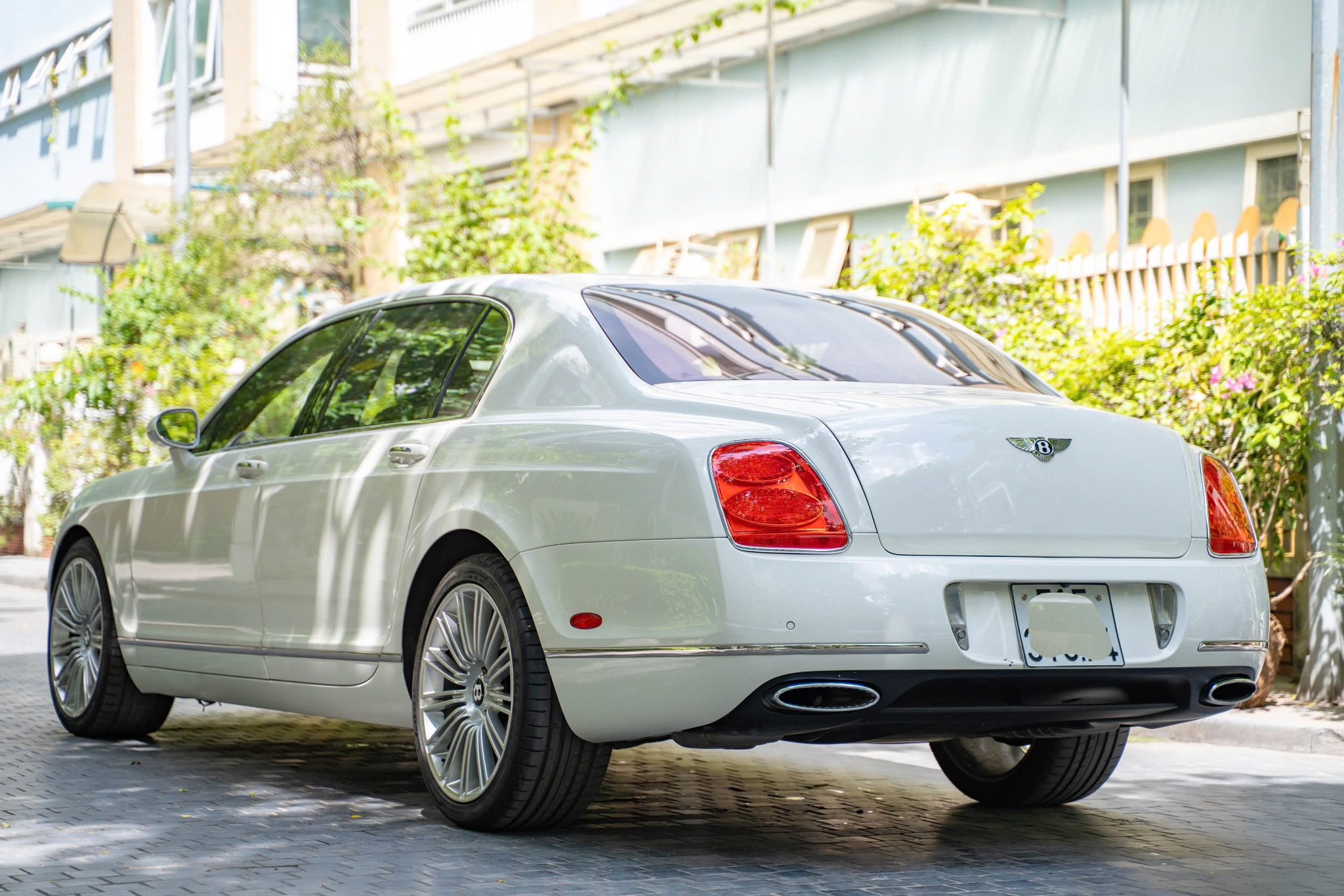 Cần bán xe Bentley Flying Spur 2007