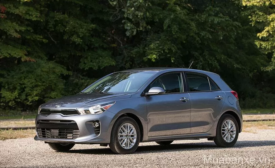 Cảm giác lái Kia Rio Hatchback