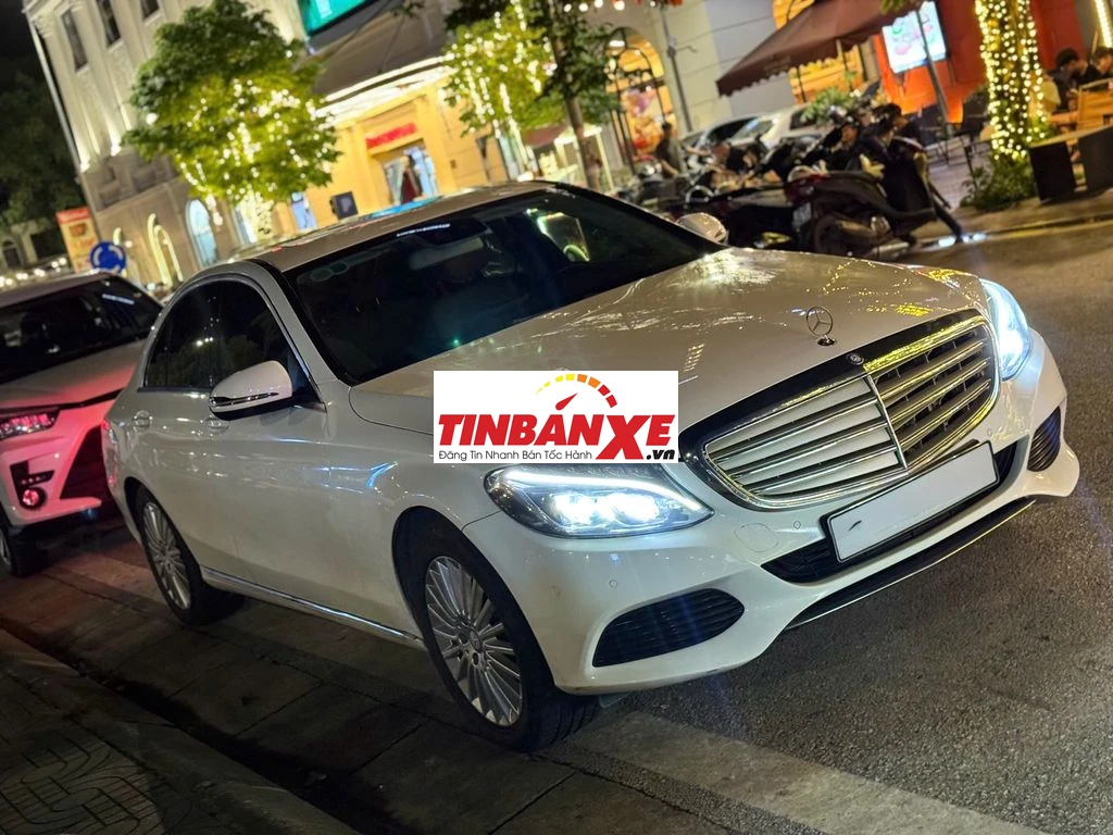 Mercedes Benz 2016 C250 Exclusive - 80000 km