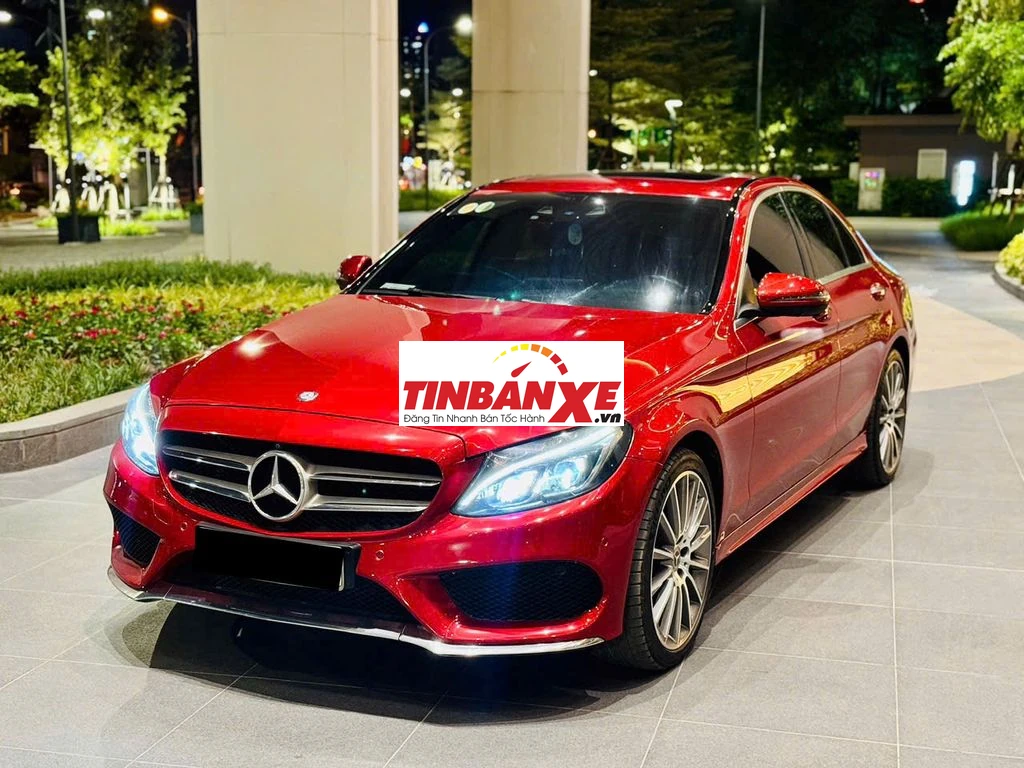 Mercedes Benz C Class 2017 C300 AMG - 60000 km