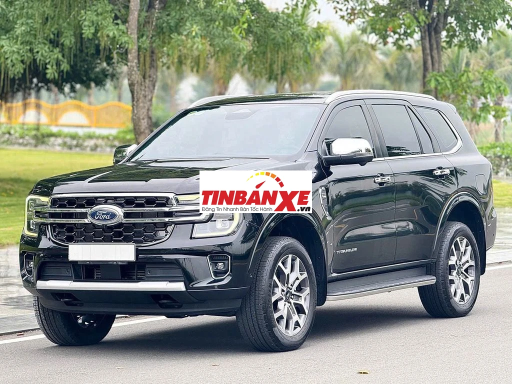 FORD EVEREST TITANIUM 2 CẦU – CHUẨN SUV ĐẲNG CẤP
