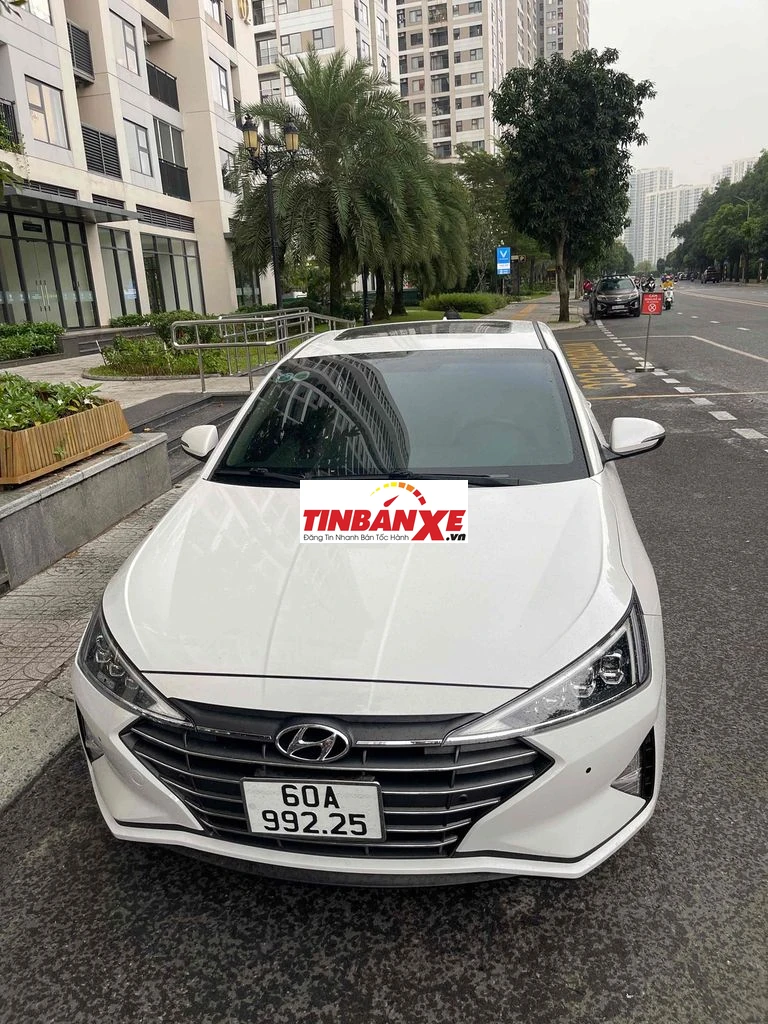 Hyundai Elantra 2021 2.0 AT - 62000 km