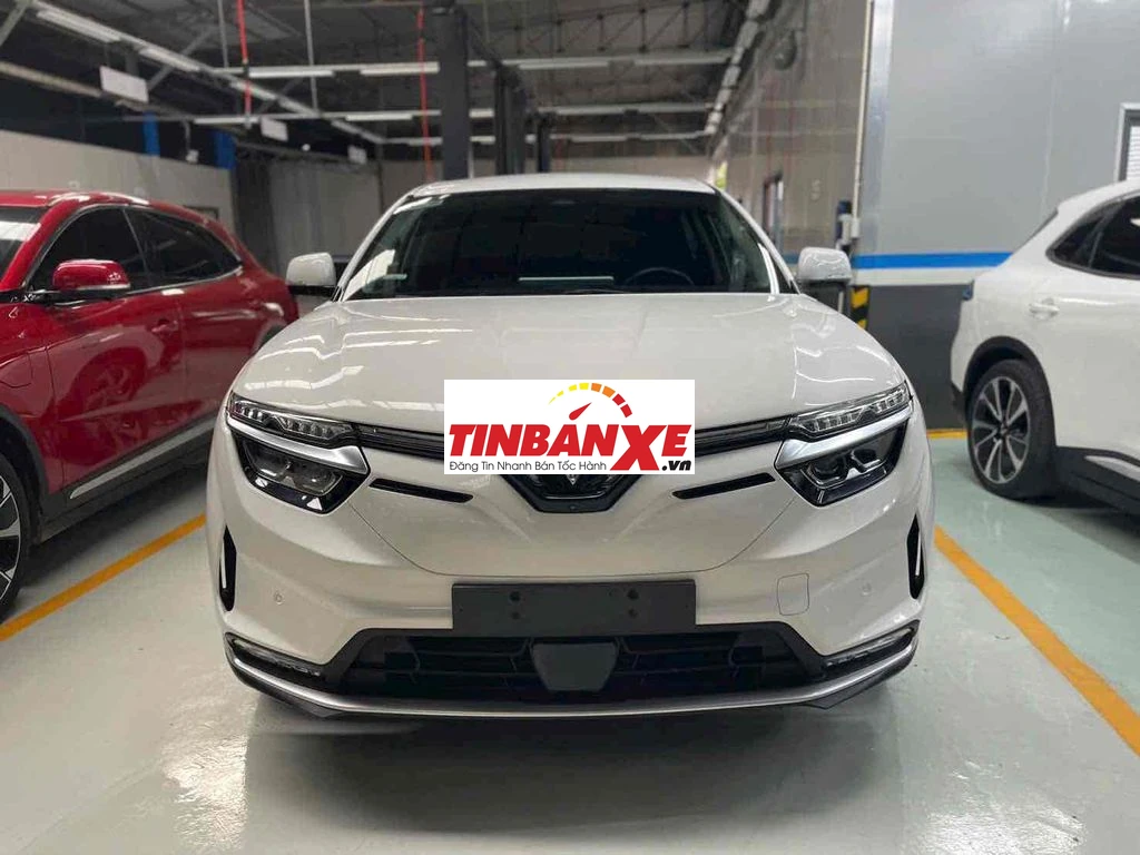 Vinfast VF8 2023 Eco mua Pin SDI xe GF loại 1