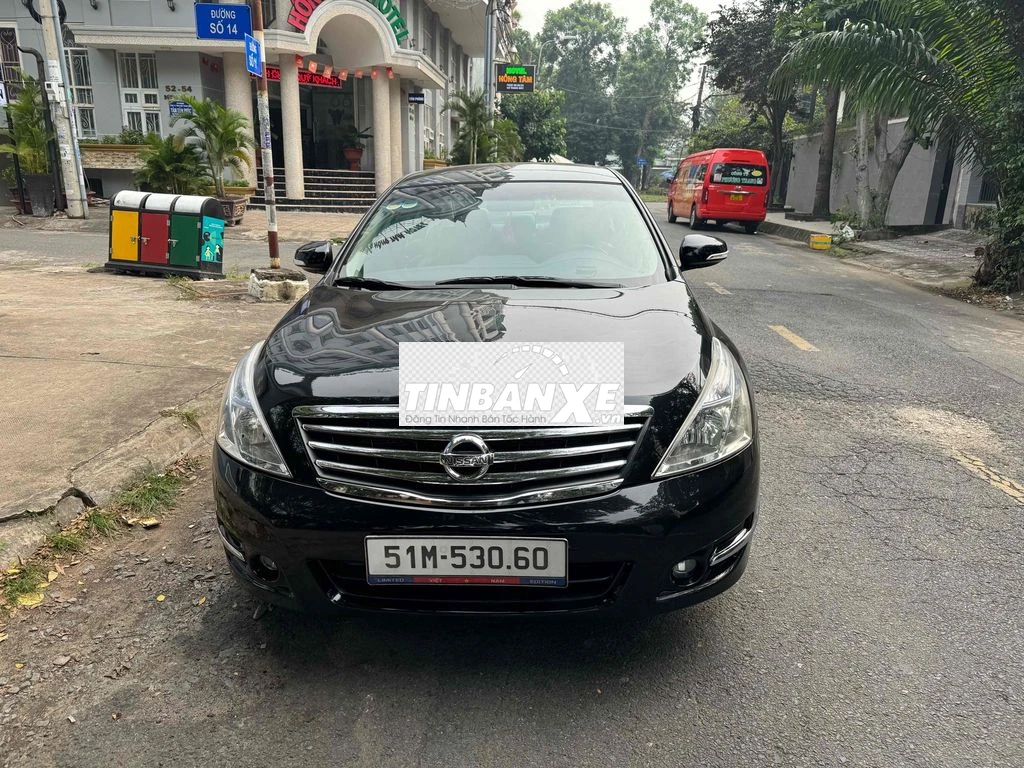 Nissan Teana 5 chỗ màu Đen