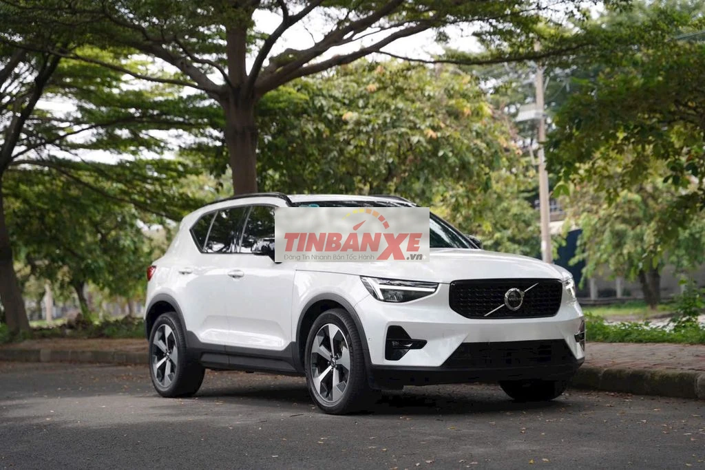🔺VOLVO XC40 ULTIMATE B5 AWD MODEL 2024 BH HÃNG