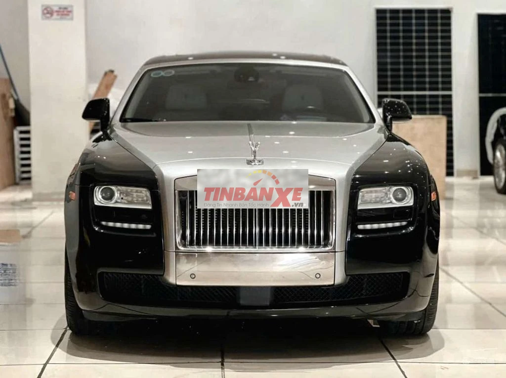 66 981 2011 EWB 6.6 V12 - 49000 km