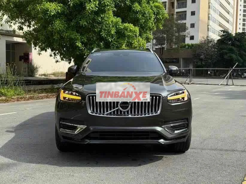 Volvo XC90 T8 Recharge 2021 Lục bảo