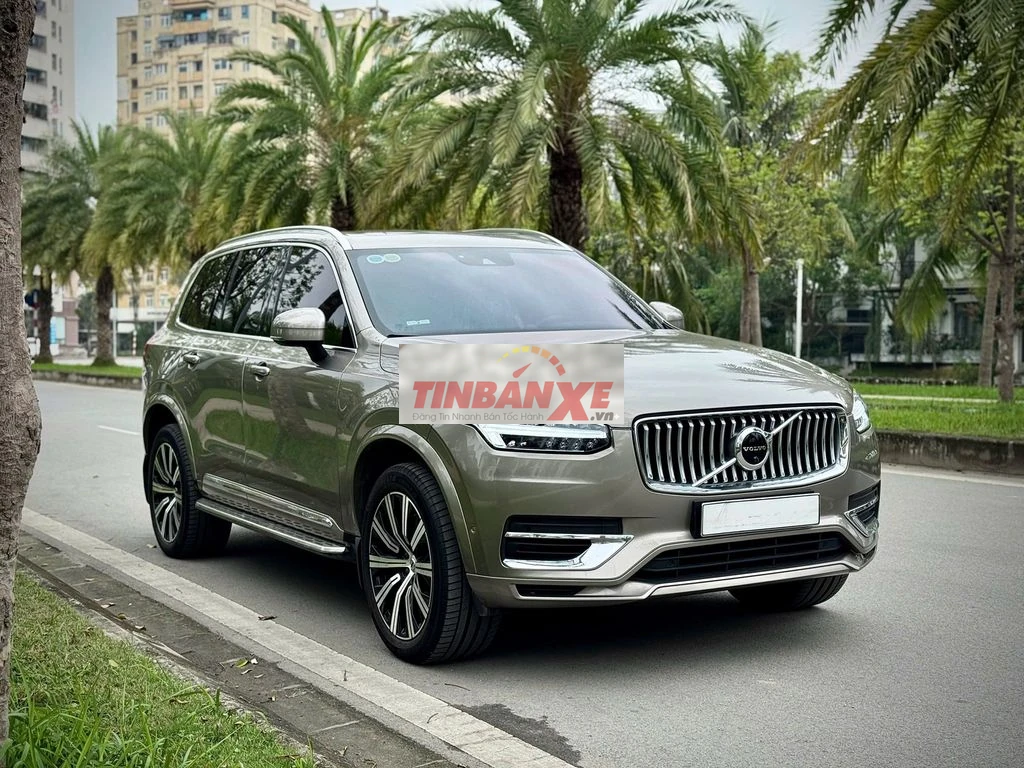 Volvo xc90 T8 recharge hybird 2021
