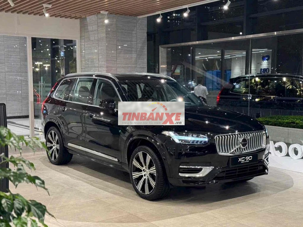 Volvo XC90 Plug-in Hybrid Giảm Giá Khủng Tặng VÀNG