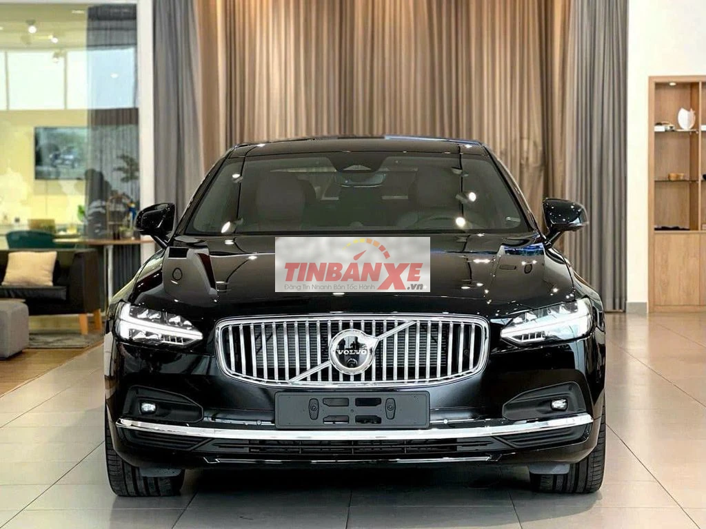 Volvo S90 B6 Ultra 2025 ưu đãi 200 triệu đồng